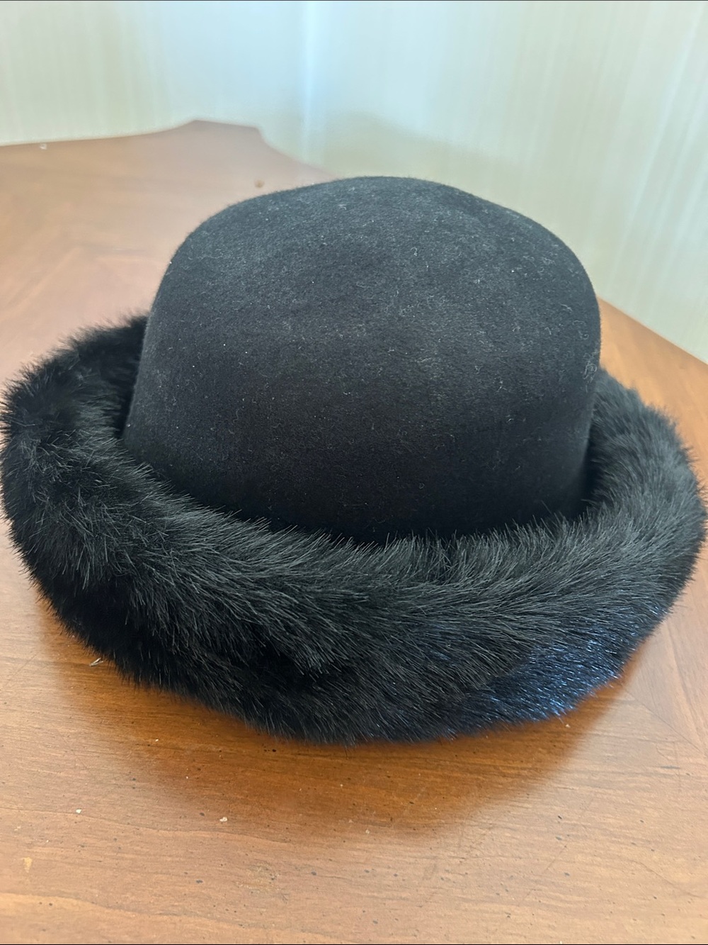 Black Fur-Trim Wool Women's Hat - Unbranded